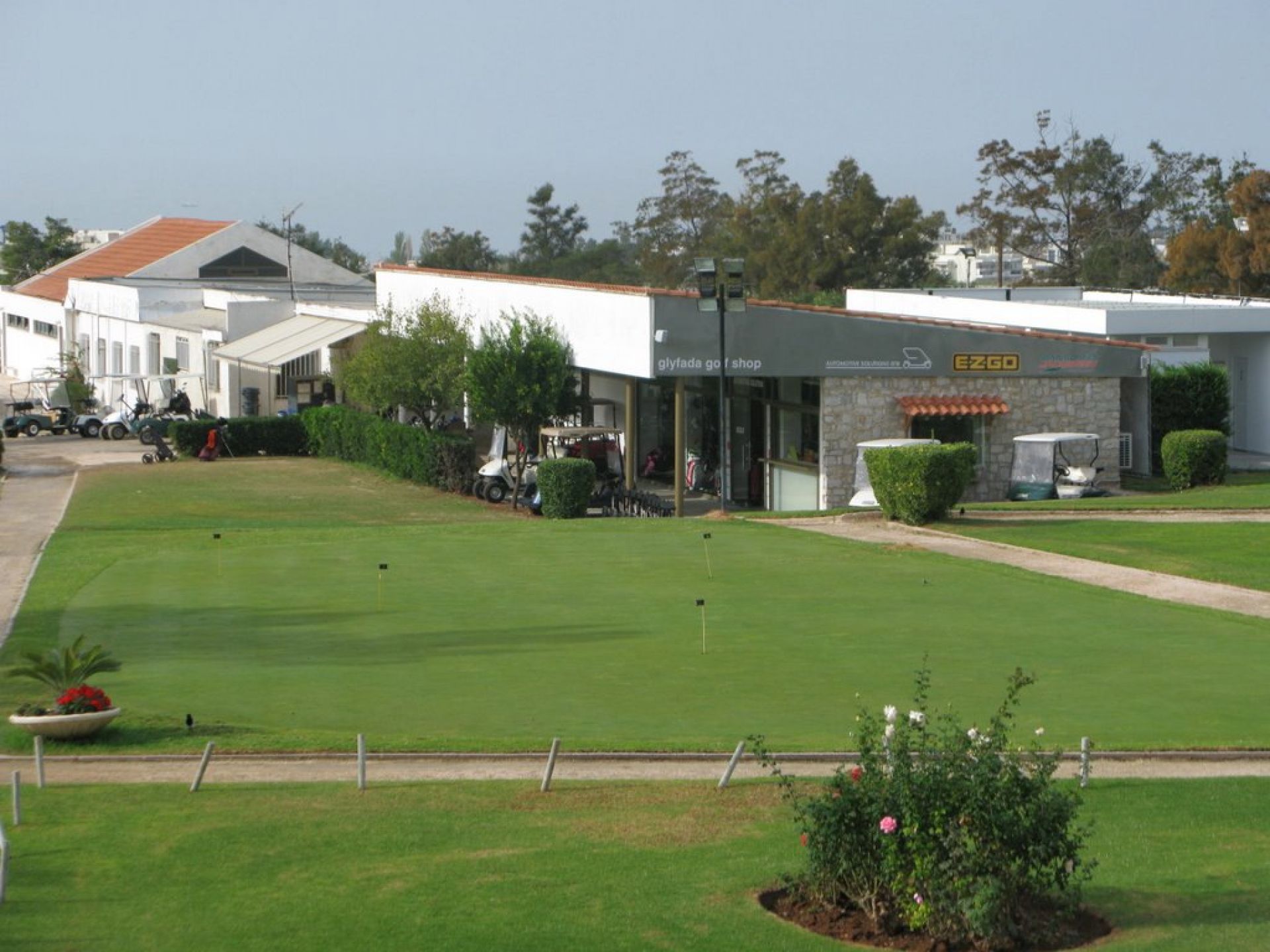 8 Golf Courses in Greece