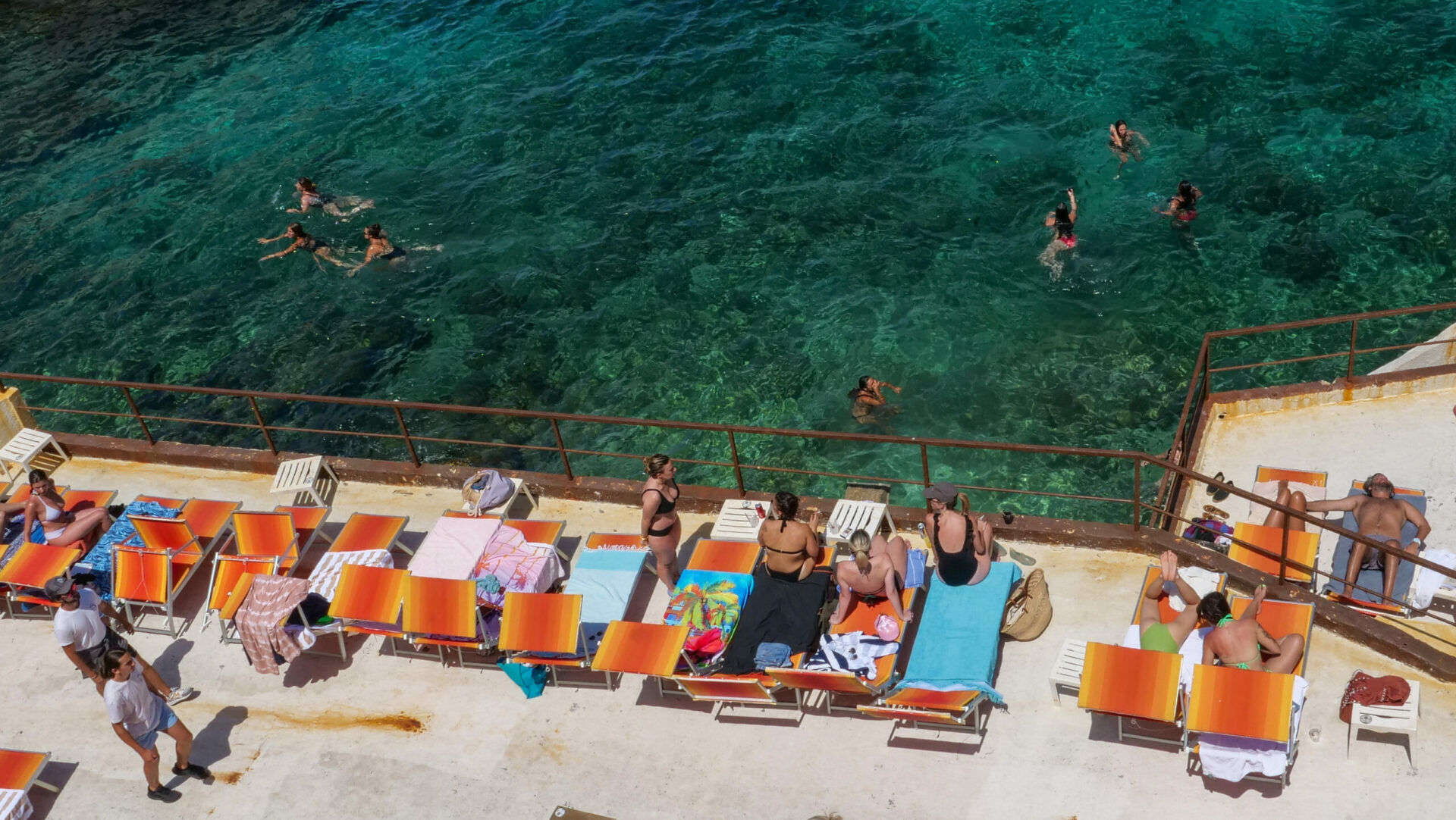 Sortir au Bistrot Plage à Marseille pour découvrir un lieu marseillais typique