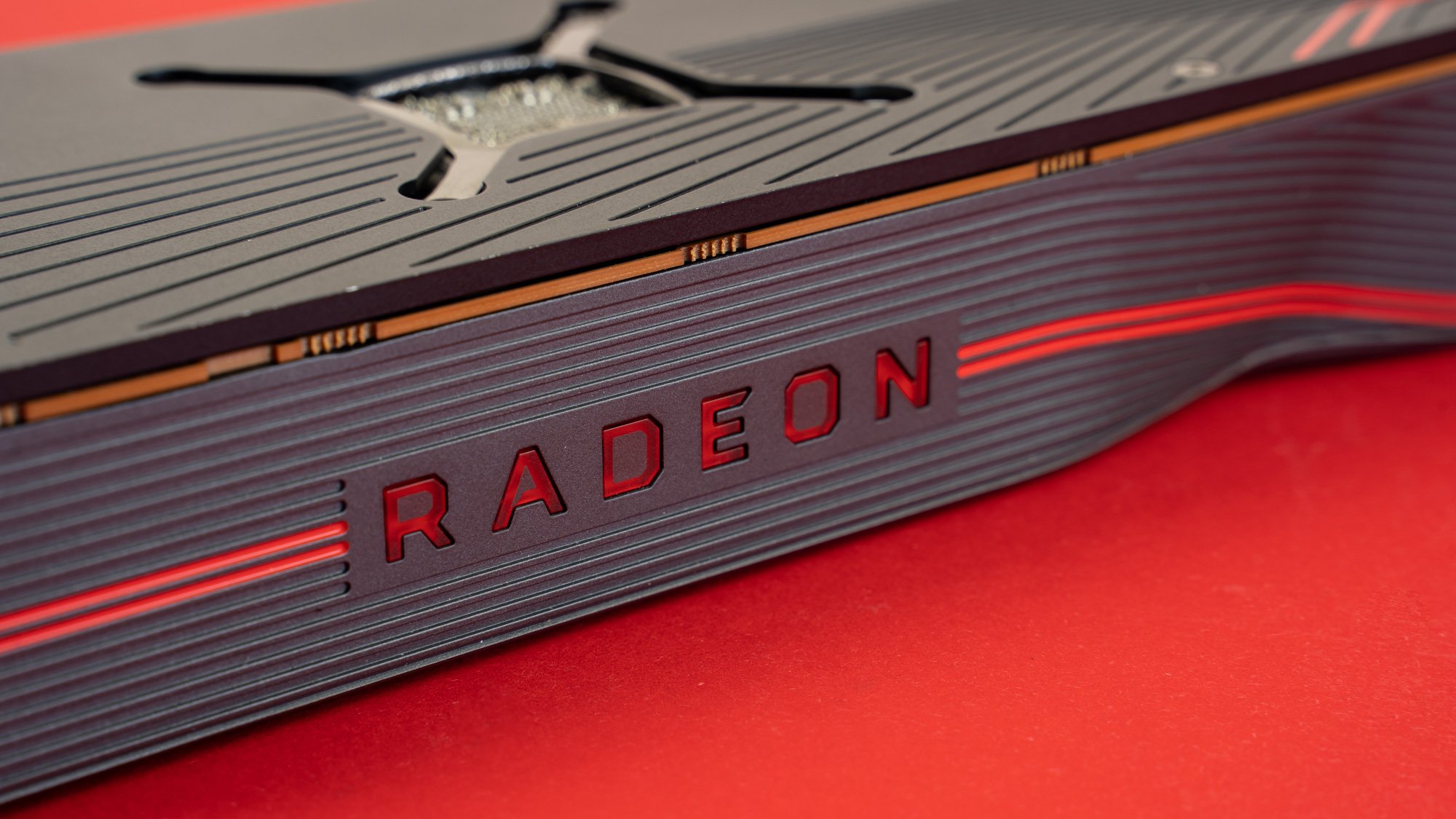 AMD Radeon RX 5800 (XT) und RX 5900 (XT) gelistet