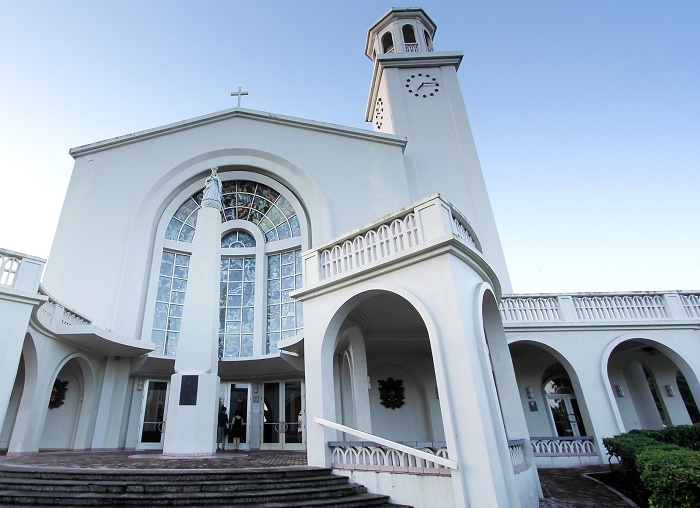 Dulce Nombre de Maria Cathedral Basilica Alluring World
