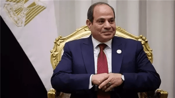 الرئيس السيسي يقرر تجديد تعيين أسامة ربيع رئيسًا لهيئة قناة السويس الرئيس السيسي يقرر تجديد تعيين أسامة ربيع رئيسًا لهيئة قناة السويس