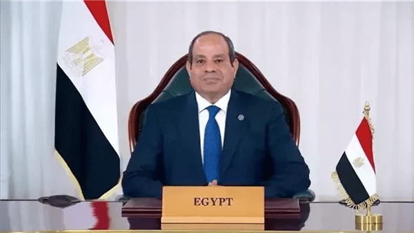 السيسي يوجه الحكومة بتنظيم مؤتمر لعرض إنجازات الدولة خلال أكتوبر المقبل السيسي يوجه الحكومة بتنظيم مؤتمر لعرض إنجازات الدولة خلال أكتوبر المقبل