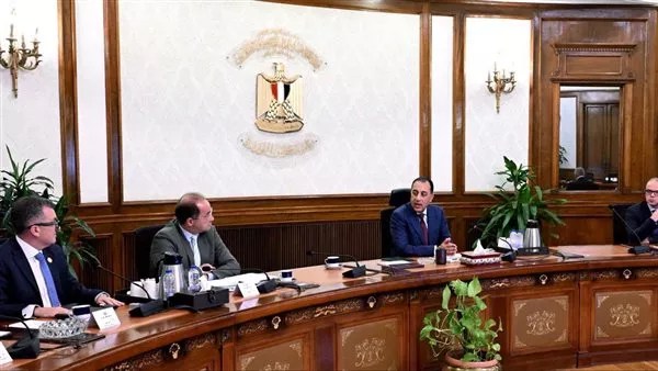 رئيس الوزراء يستعرض محاور العمل الاقتصادية للفترة المقبلة رئيس الوزراء يستعرض محاور العمل الاقتصادية للفترة المقبلة
