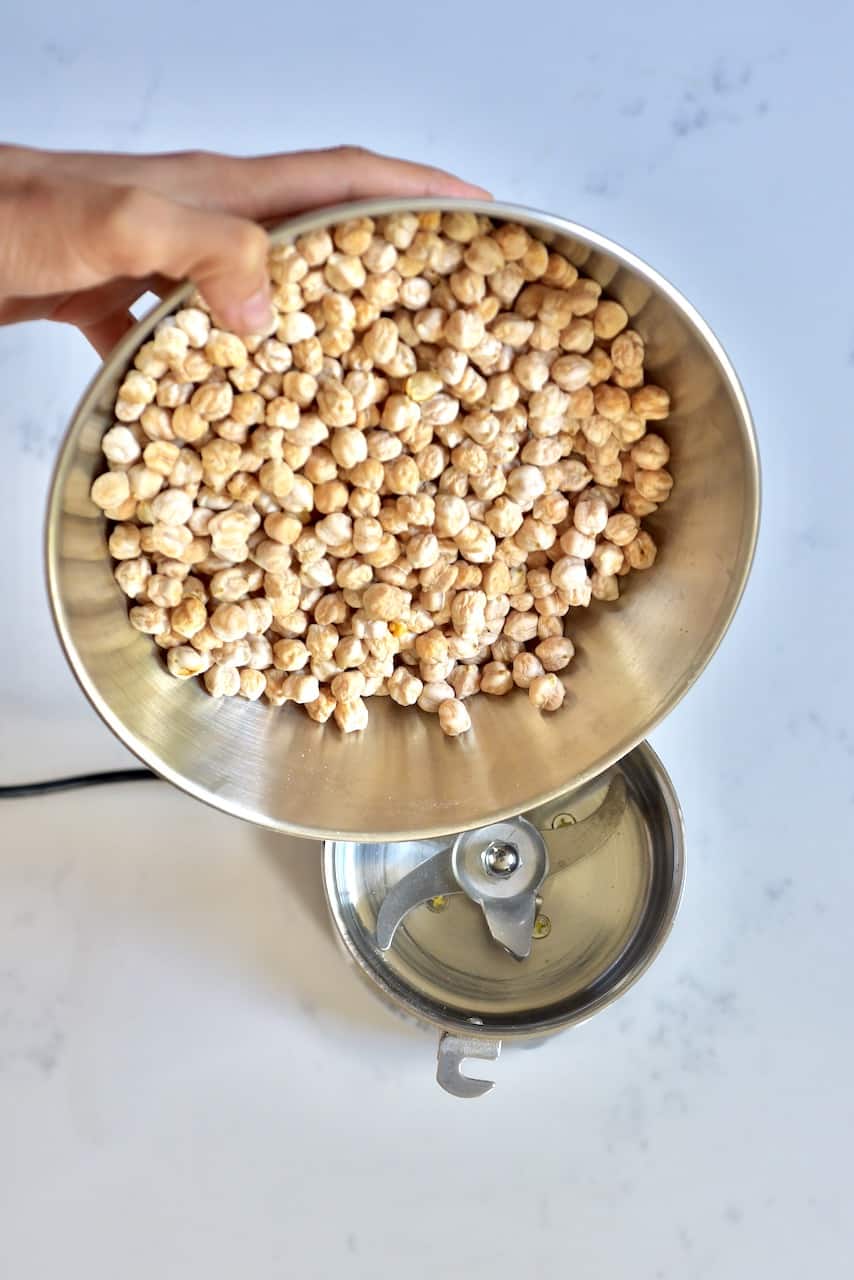 How To Make Chickpea Flour (TWO Methods!) Alphafoodie
