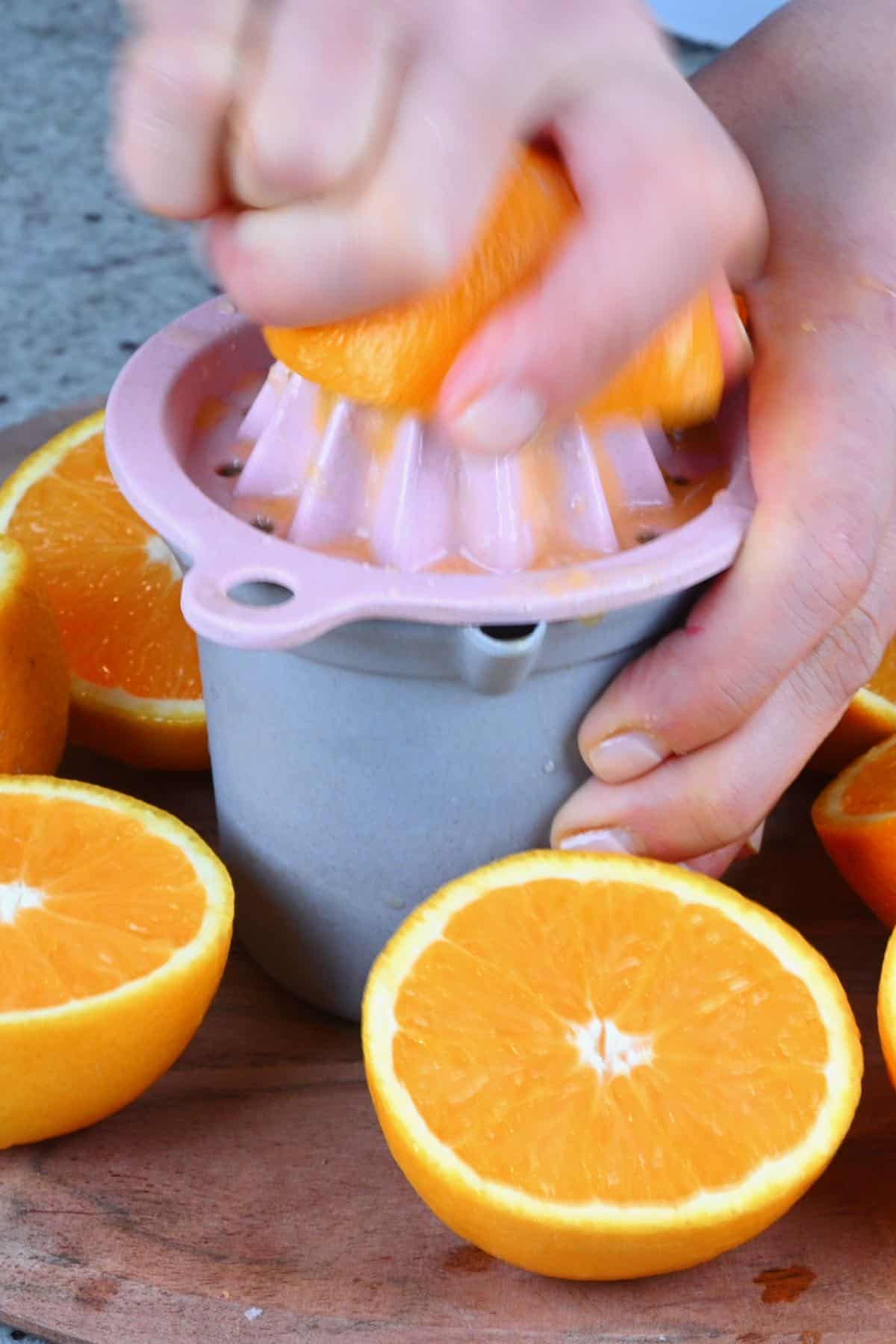 How to Make Orange Juice (3 methods) Alphafoodie