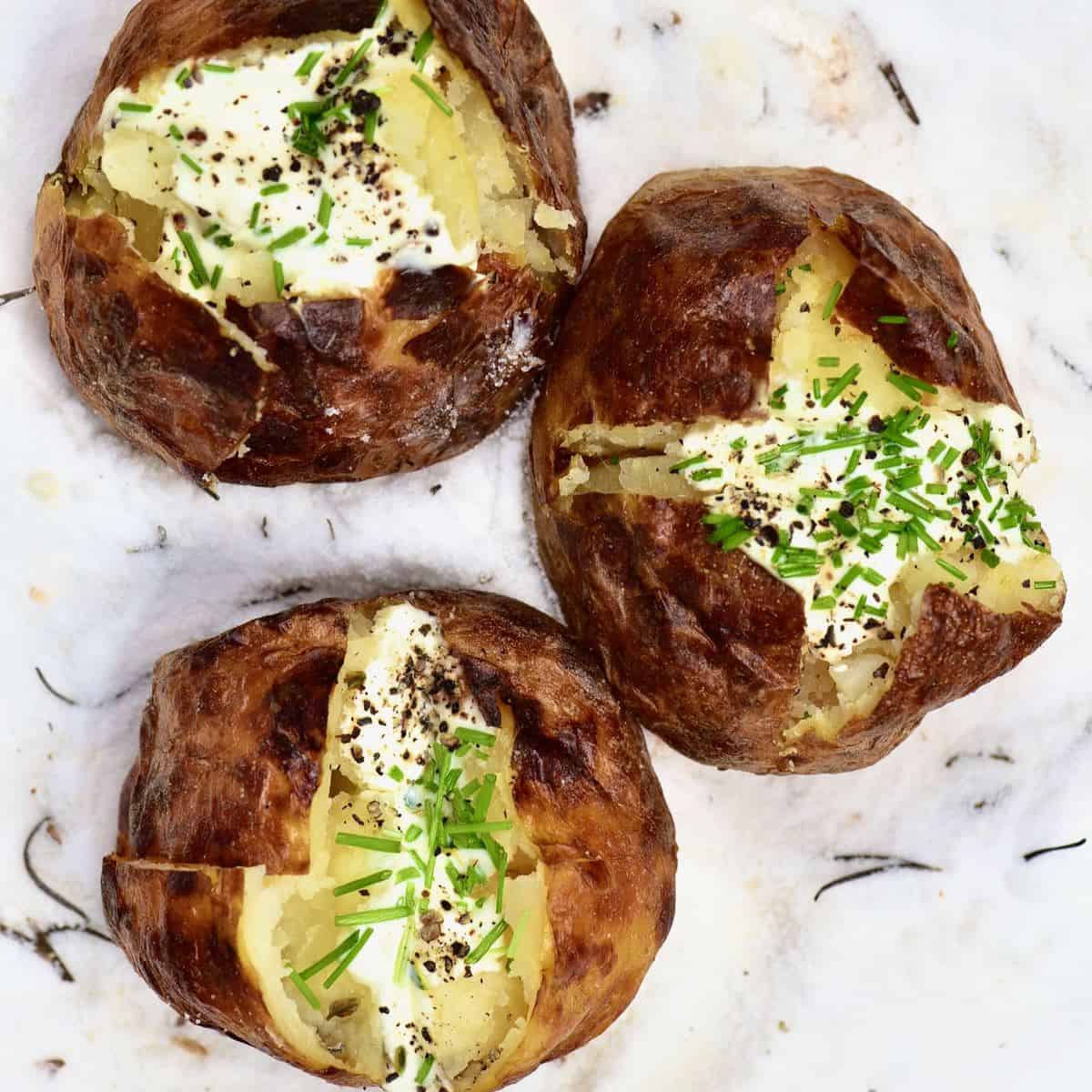 Easy Crispy SaltBaked Potatoes (With Rosemary) Alphafoodie