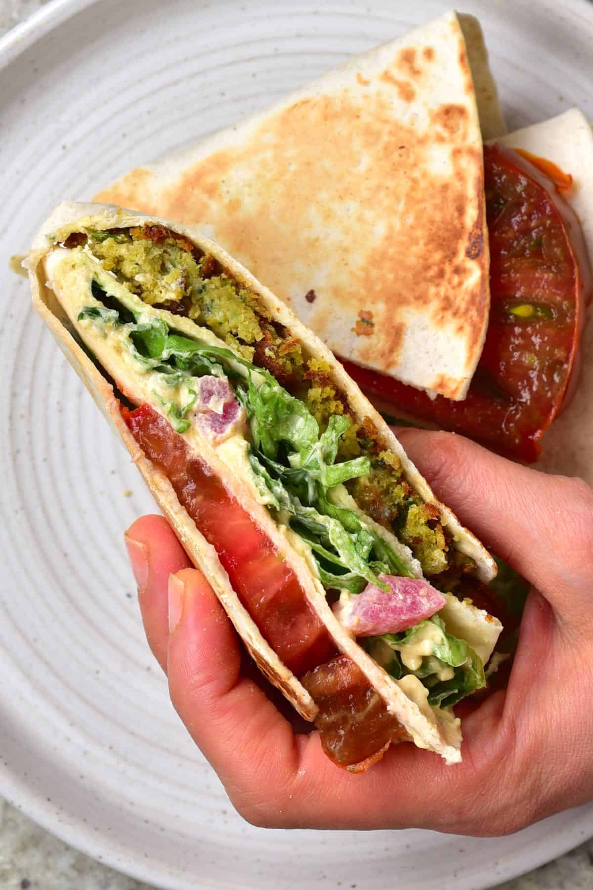 Viral Tortilla Hack (20+ Global Filling Ideas + Lowcarb Options!)