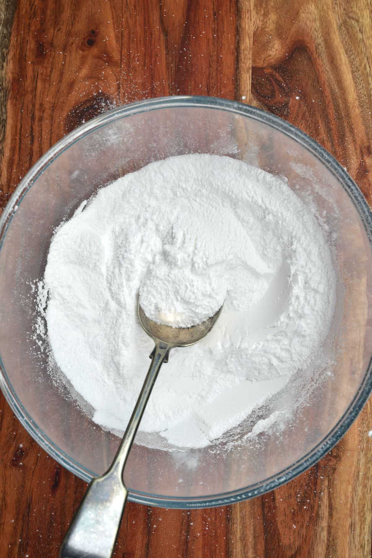 How To Make Powdered Sugar (Confectioners Sugar) Alphafoodie