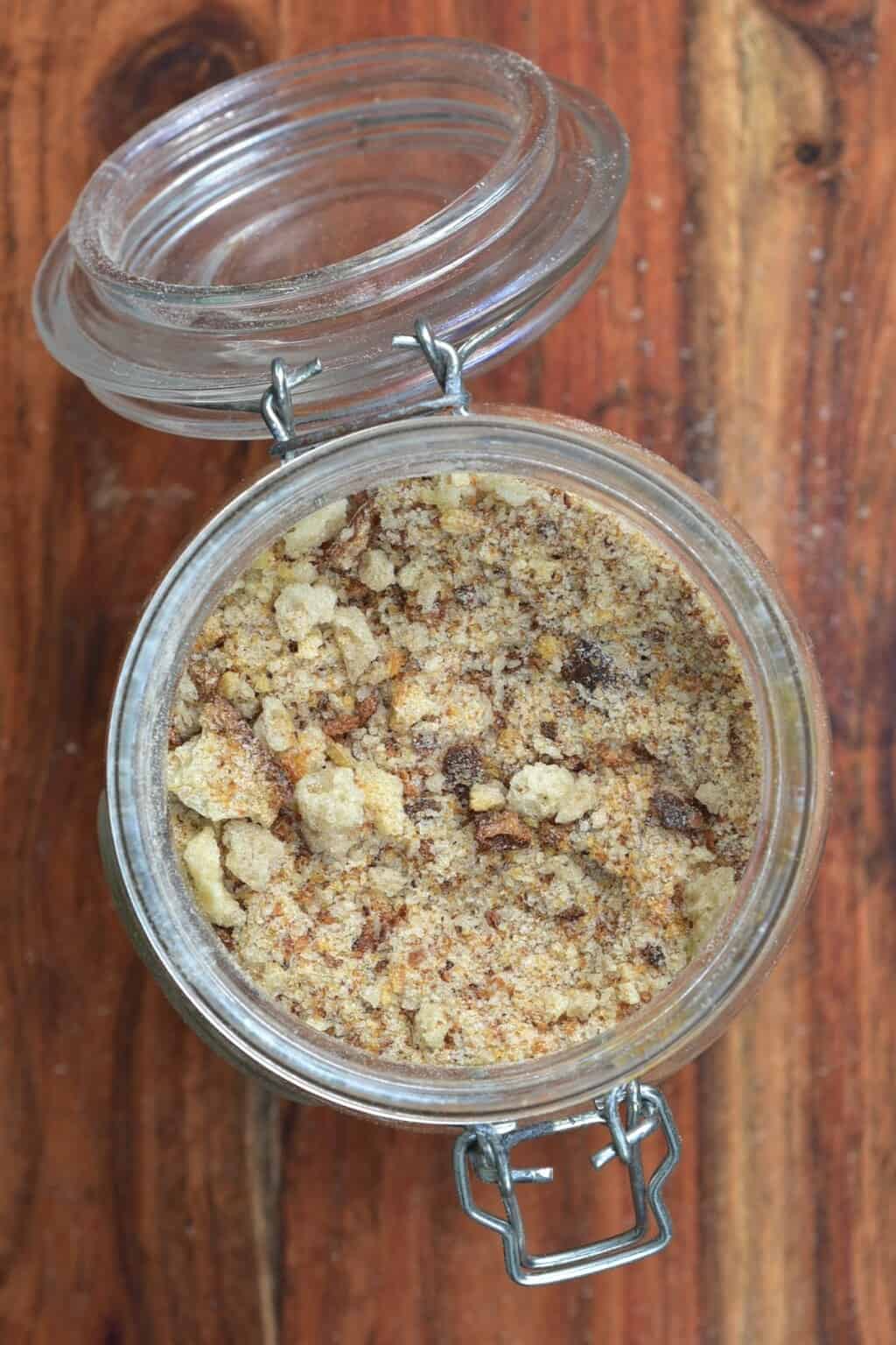 Homemade Breadcrumbs (Fresh, Dried, and Italian Breadcrumbs)