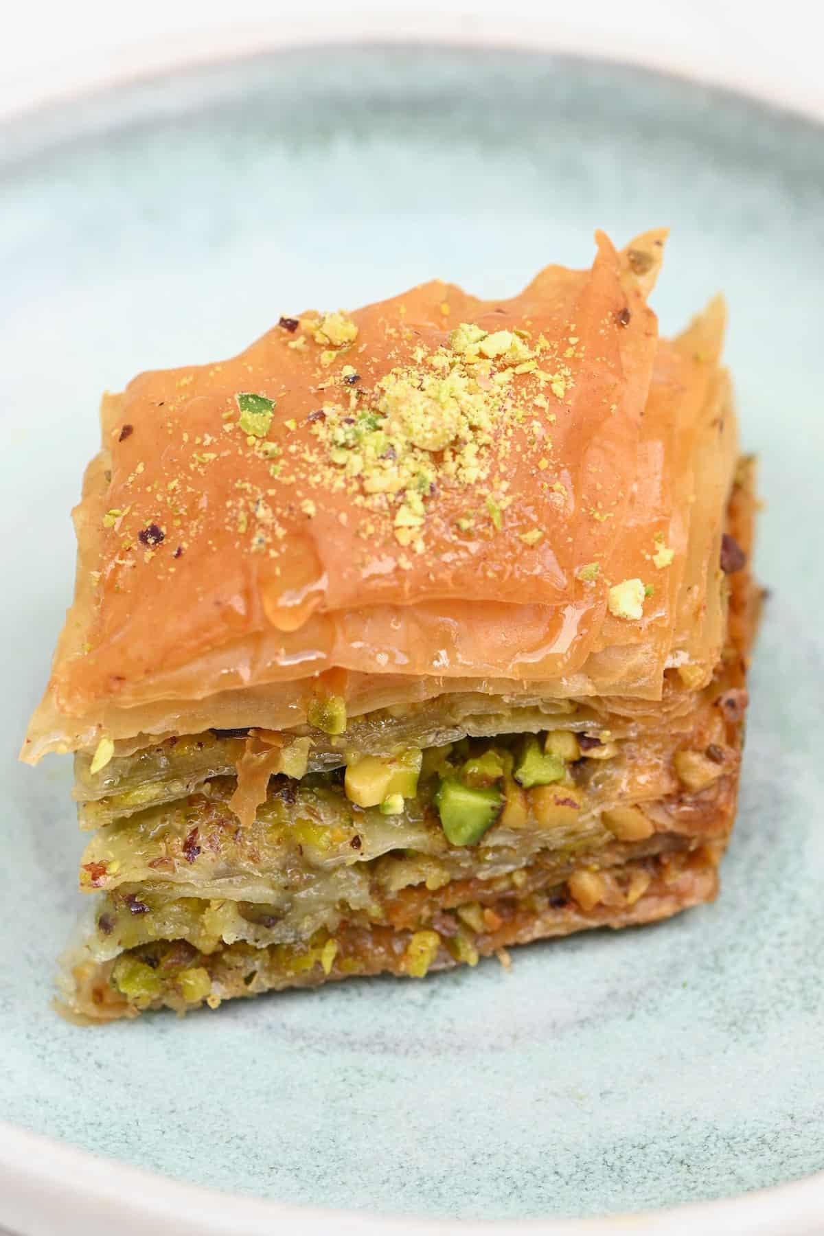 Homemade Pistachio Baklava (Pistachio Baklawa) Alphafoodie