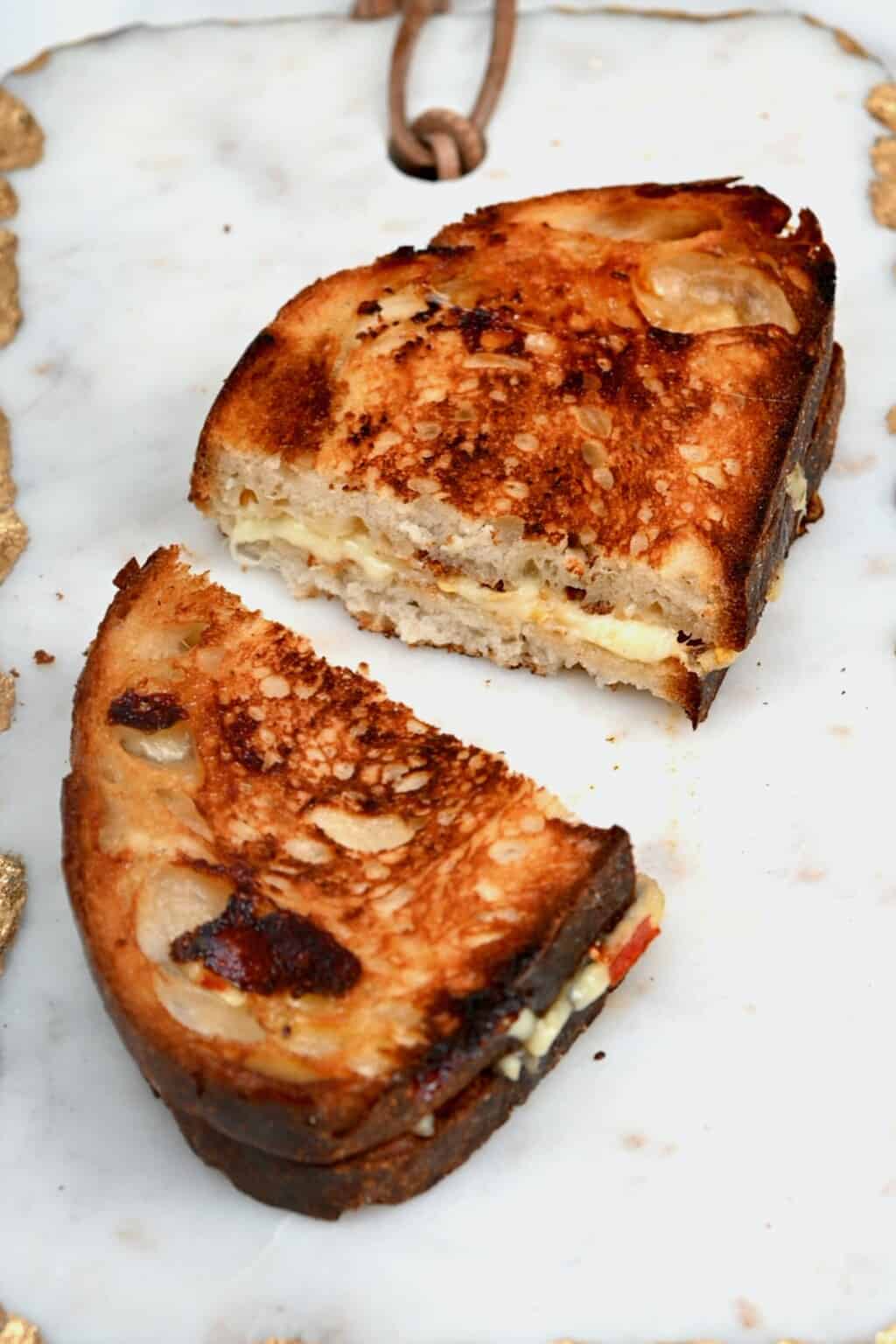 How to Make Grilled Cheese in a Pan (Cheese Toastie) Alphafoodie