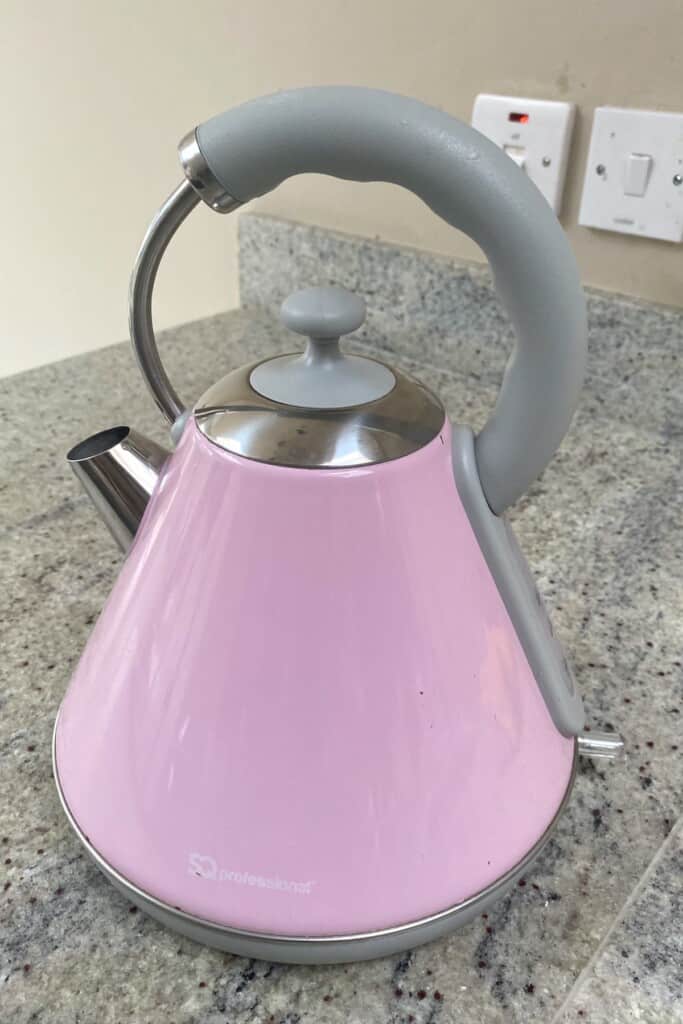 How to Clean An Electric Kettle Alphafoodie