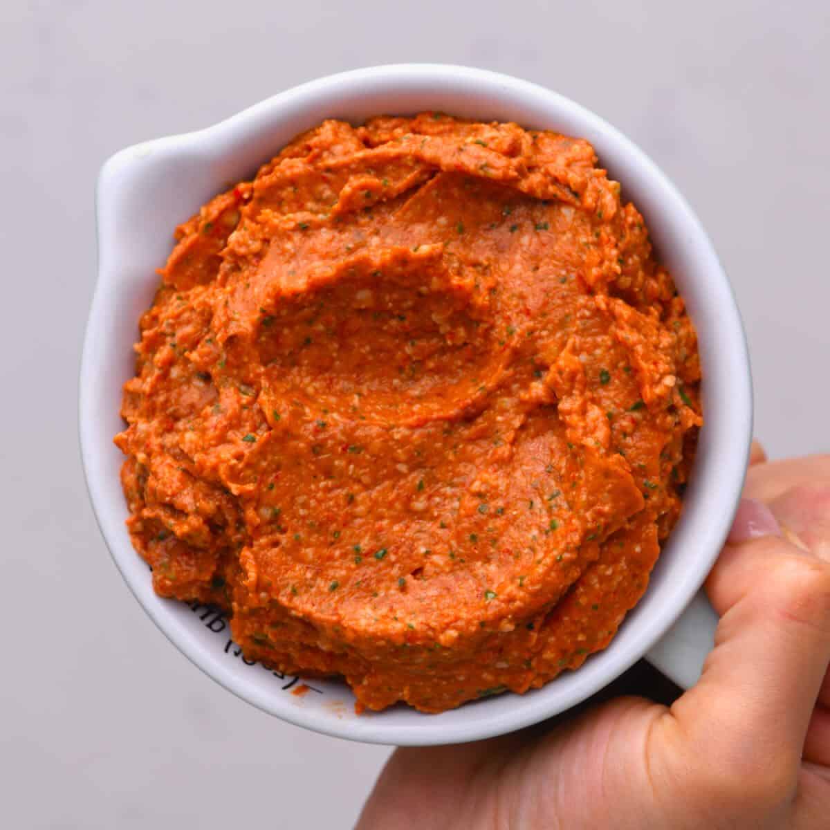 Esitellä 60+ imagen red pesto sauce for pasta abzlocal fi