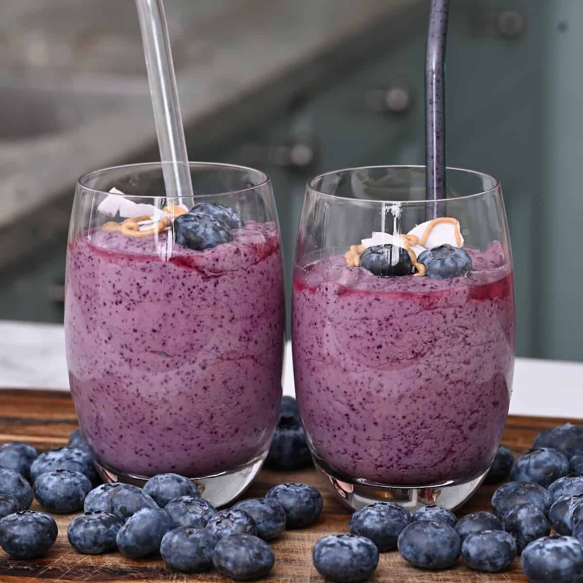 Top 91+ imagen blueberry fruit smoothie abzlocal fi