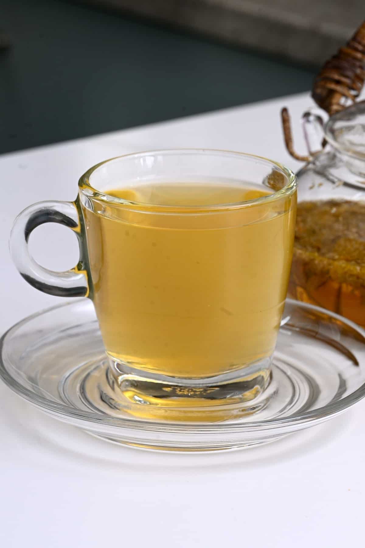 How To Make Chamomile Tea (Hot, Iced, Flavor Options) Alphafoodie (2023)