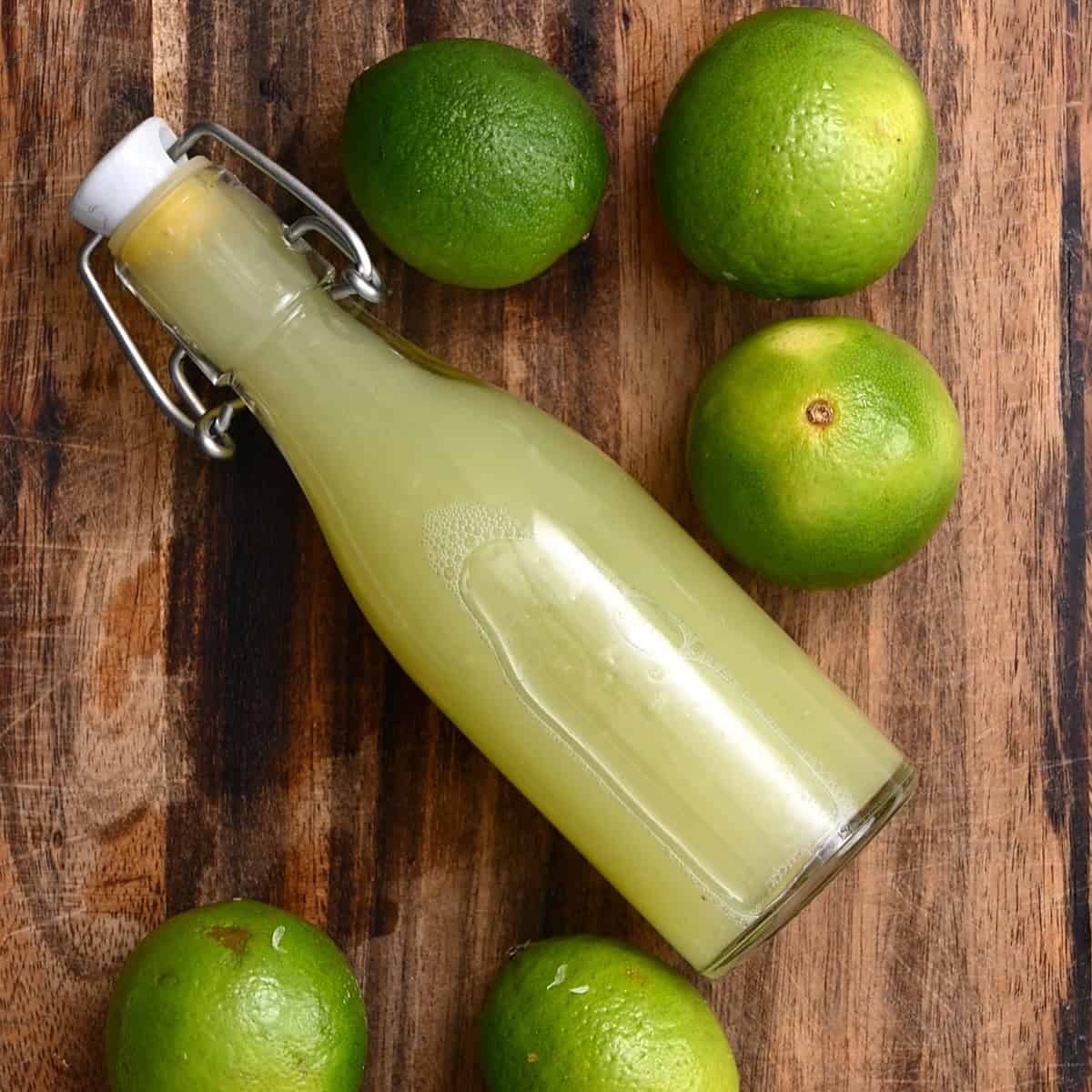How to Juice a Lime (6 Methods With + Without Juicer + Freeze it