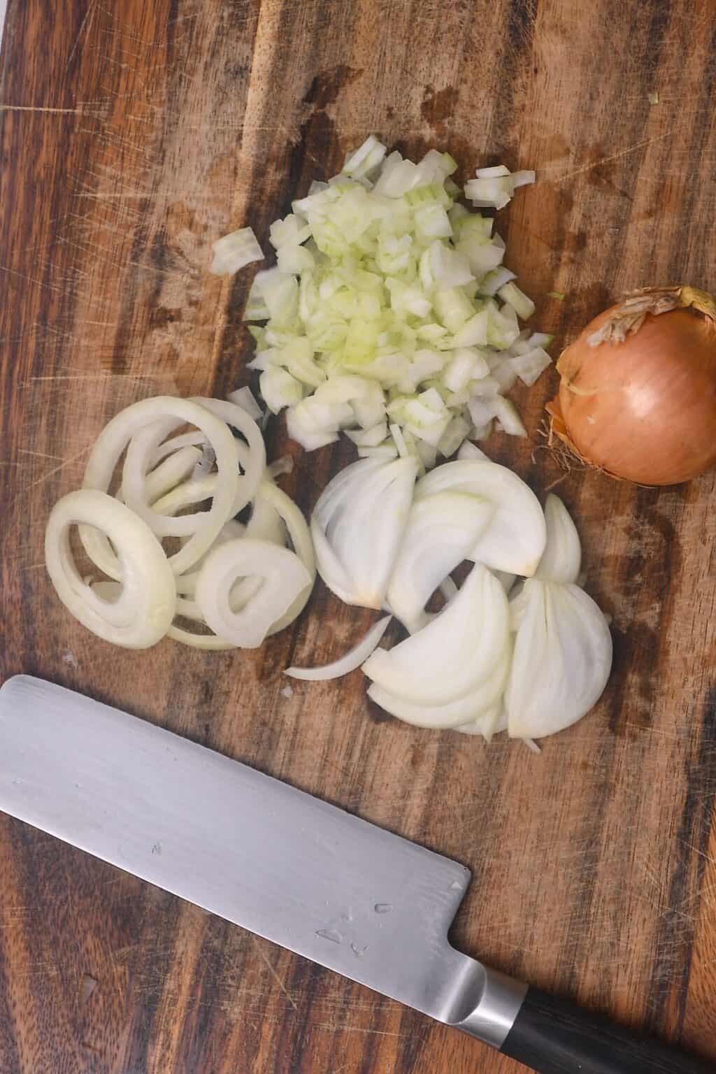 How To Cut An Onion (Peel, Slice, Dice, And Chop) Alphafoodie