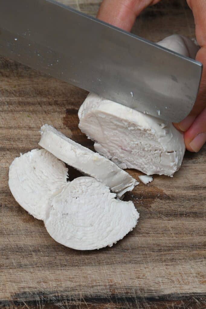 How to Boil Chicken Breasts (Smell Free Method!) Alphafoodie