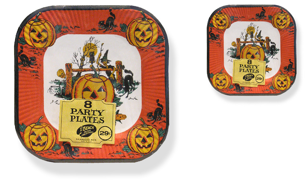 VINTAGE / ANTIQUE '50s / '60s HALLOWEEN PAPER PLATES