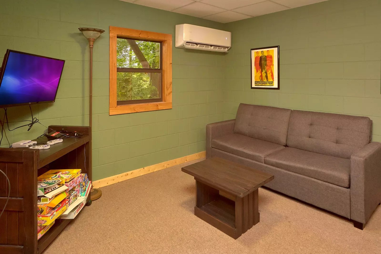 NATURES HIDEAWAY 2 bedroom Cabin in Sevierville Alpine Chalet Rentals