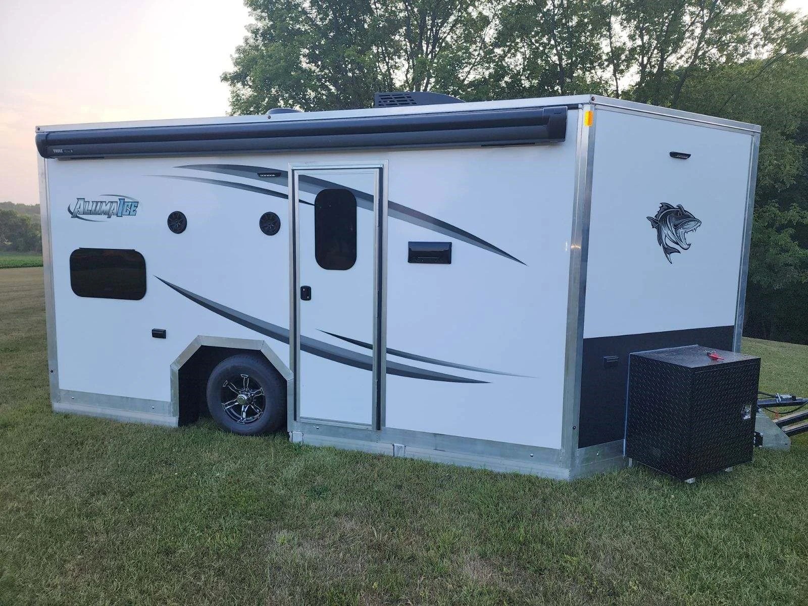 AlumaIce Custom Built Ice Fishing Houses MN Fish House Supplier