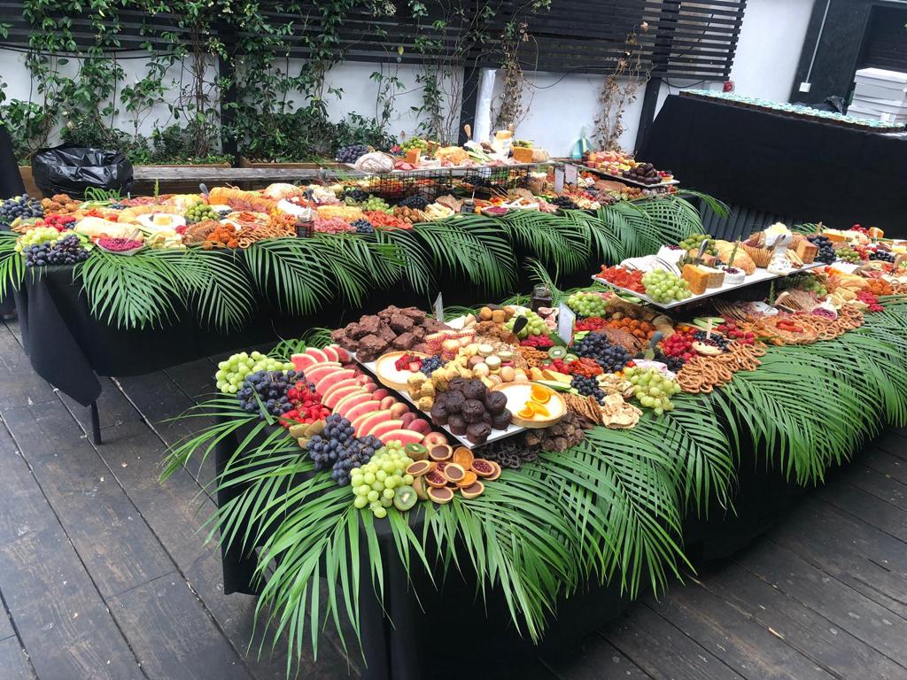 What is a Grazing Table Amaze and Graze