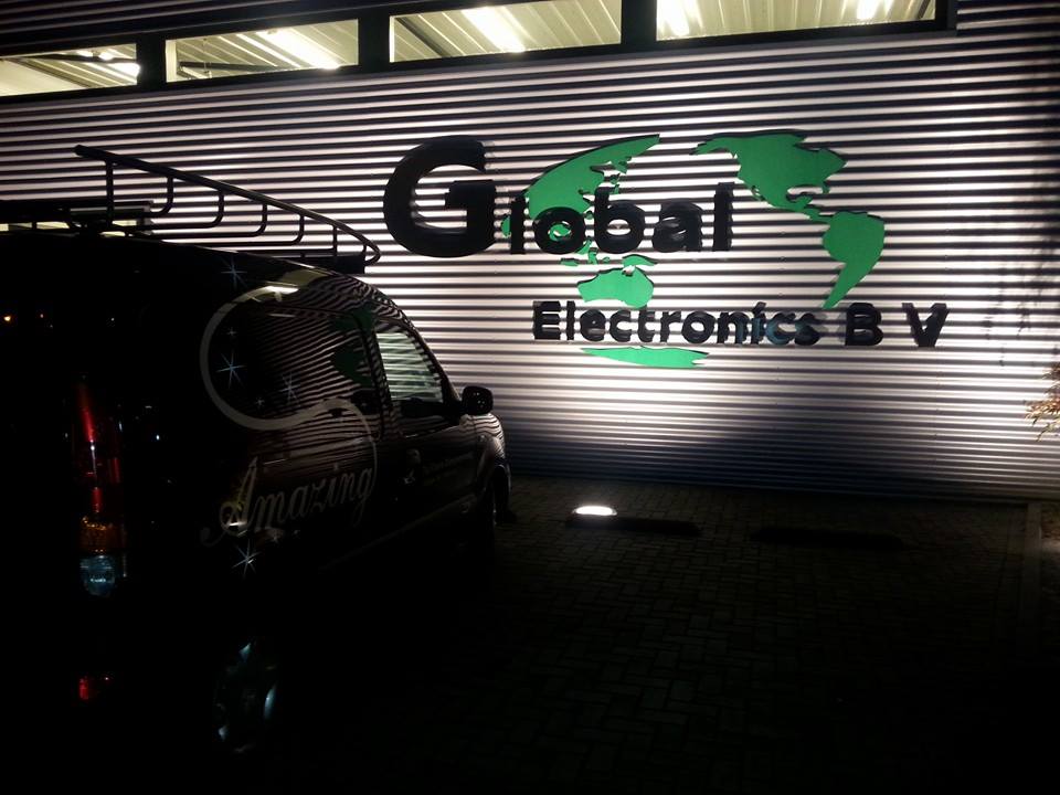 Specialistische vloerenklus gerealiseerd Global Electronics Amazing