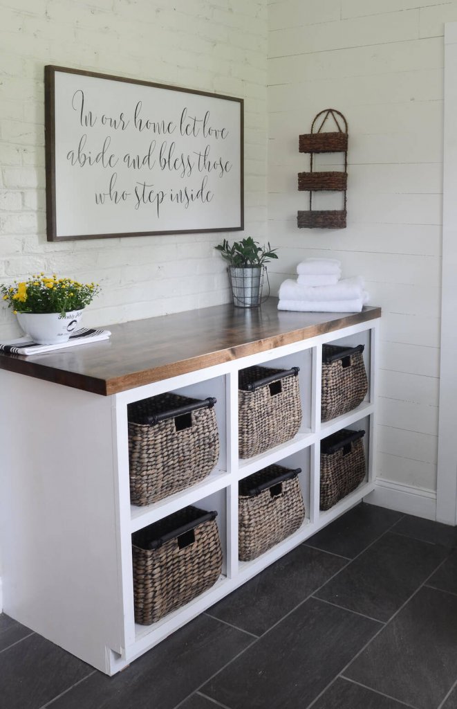 Farmhouse Style Laundry Room Decor Ideas