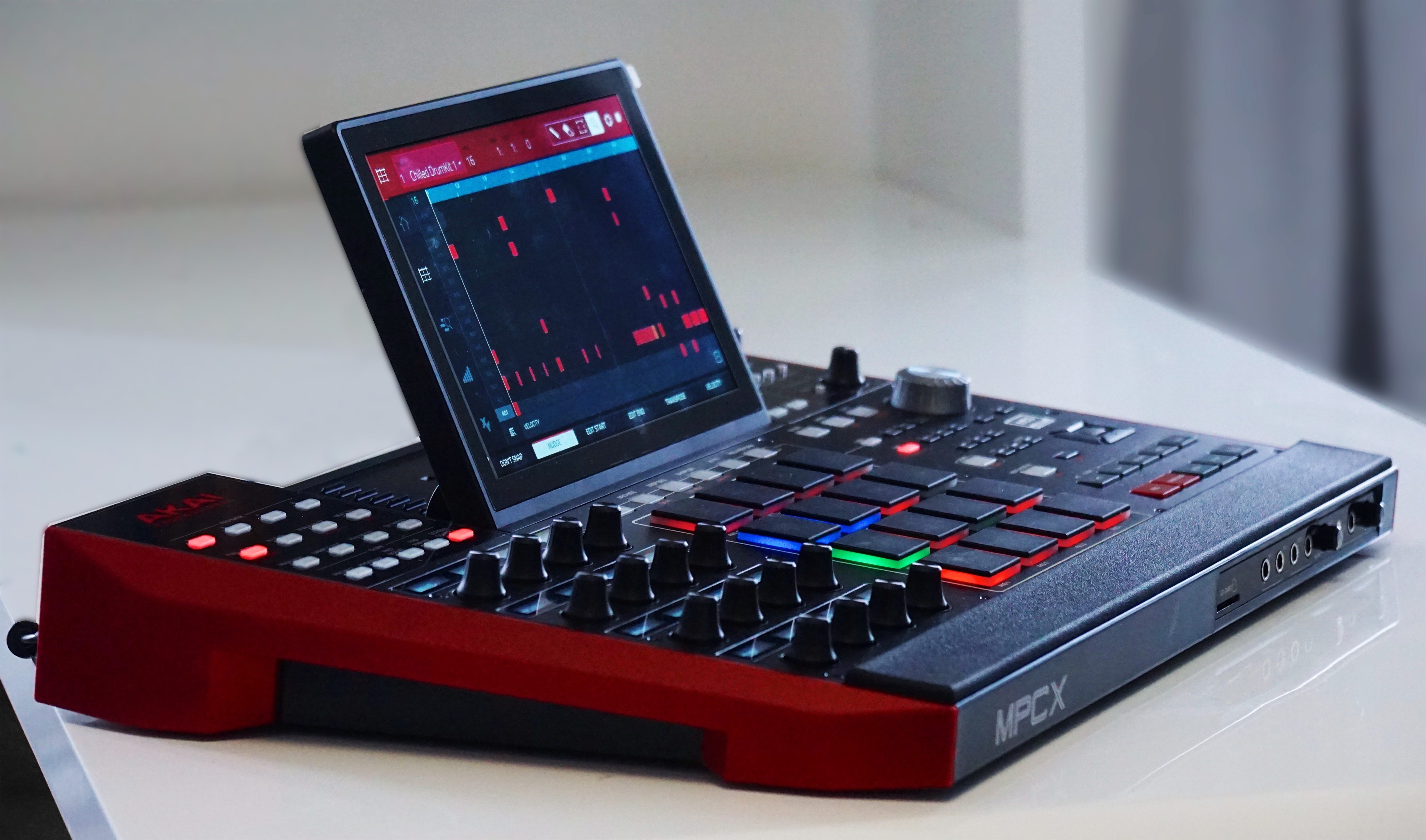 Test: AKAI MPC X V2.1, Standalone Music-Workstation - AMAZONA.de