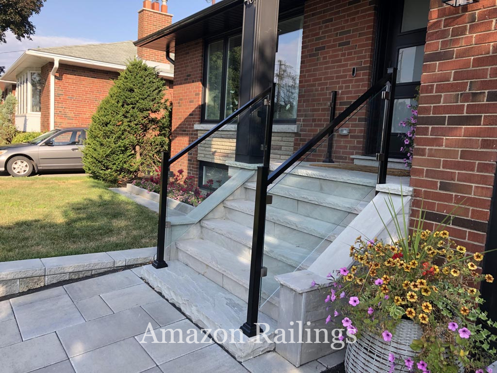 Outdoor Glass Railings for Stair, Deck, Balcony in Toronto