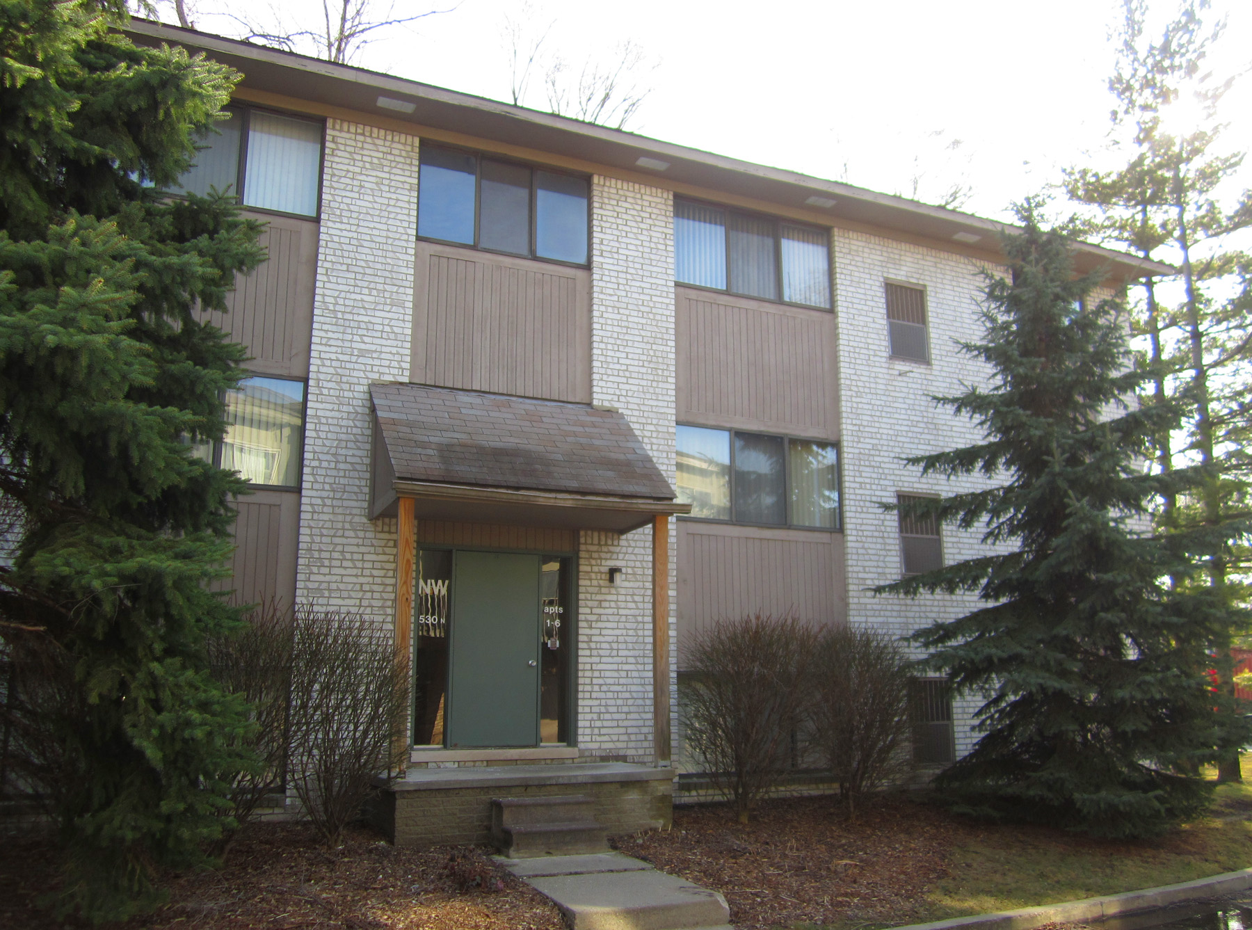 Amber House Apartments