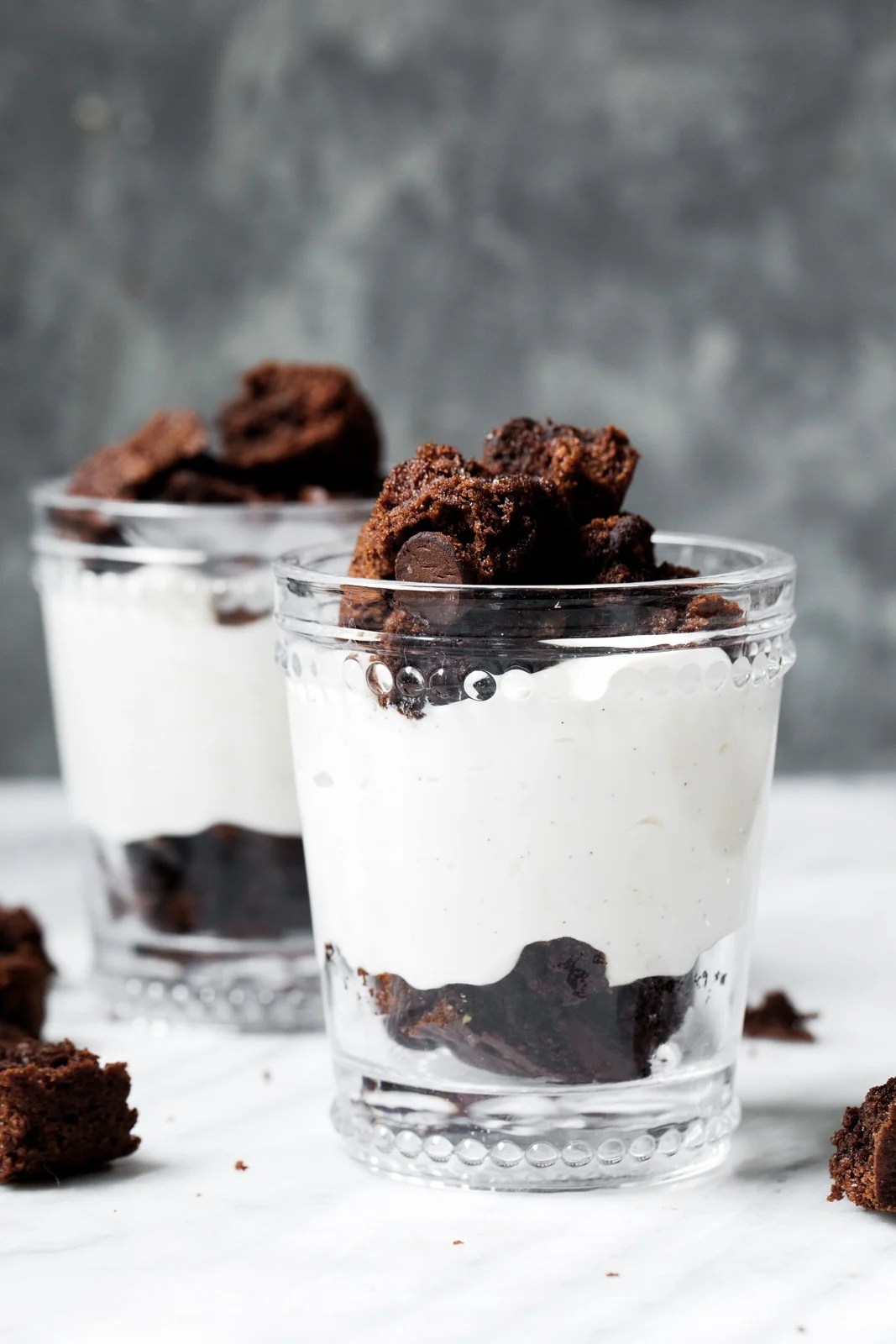 Brownie Layered Mini No Bake Cheesecakes Ambitious Kitchen