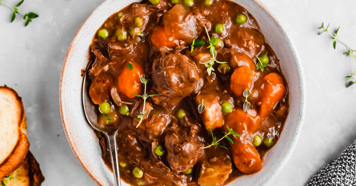 Mom's Slow Cooker Beef Stew Recipe Ambitious Kitchen