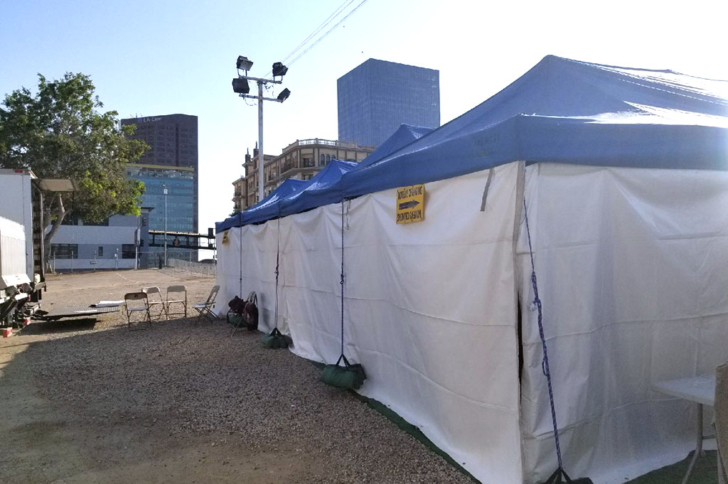 CHANGING TENT PACKAGES American Tents Inc.