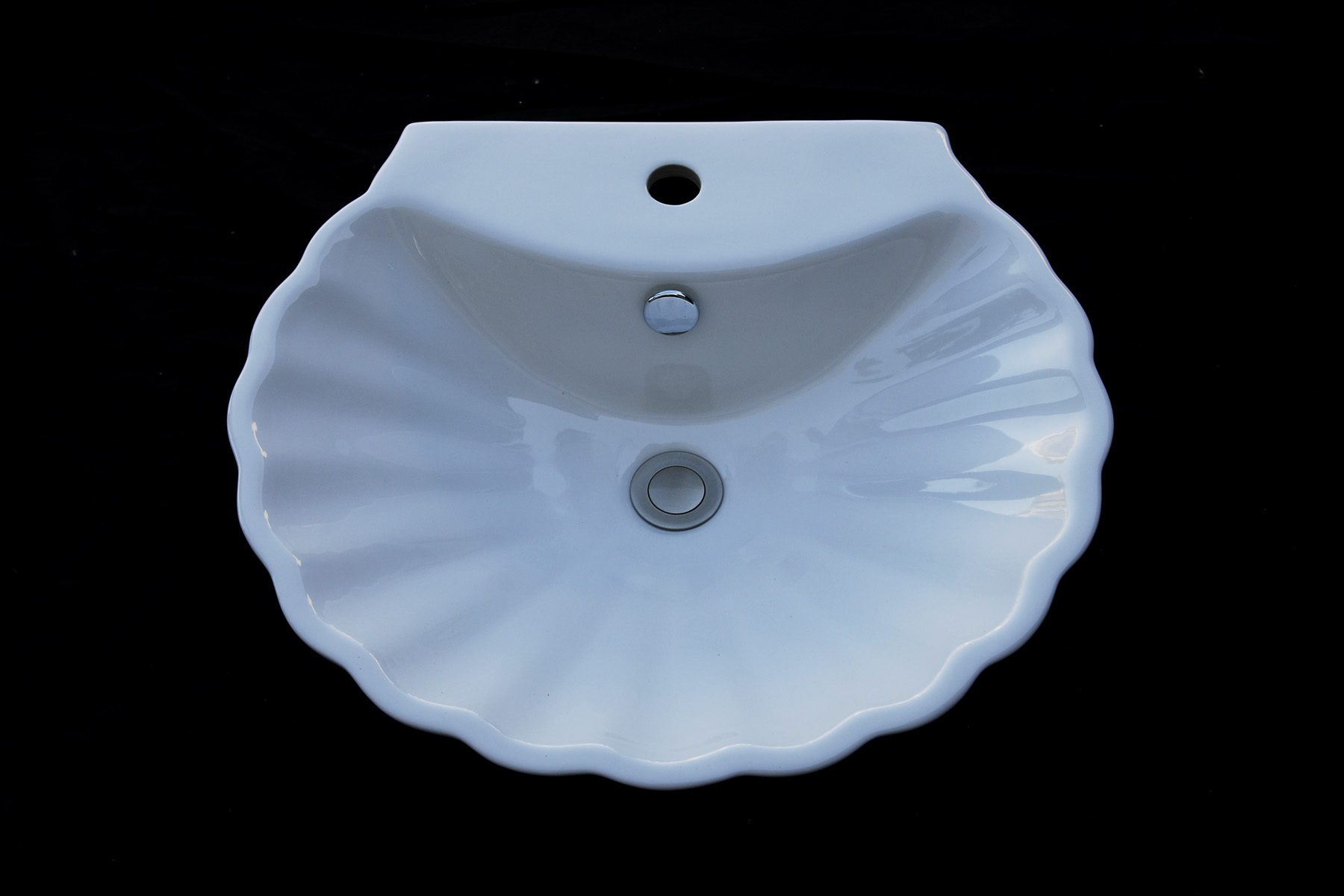 AS207 20" x 18" x 5" Vessel Lavatory Porcelain Sink AmeriSink