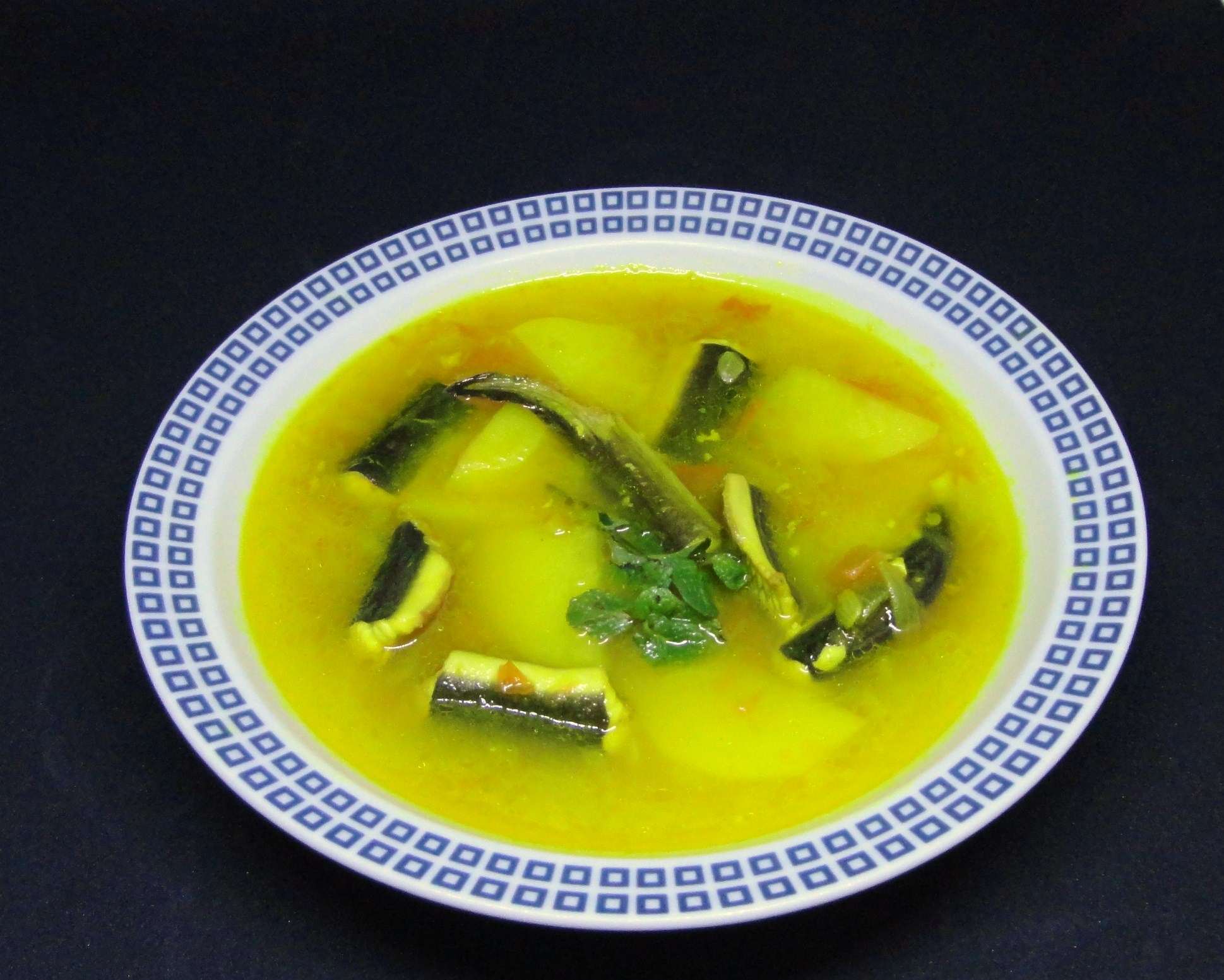 Ensopado de Coelho À mesa com a Ziza