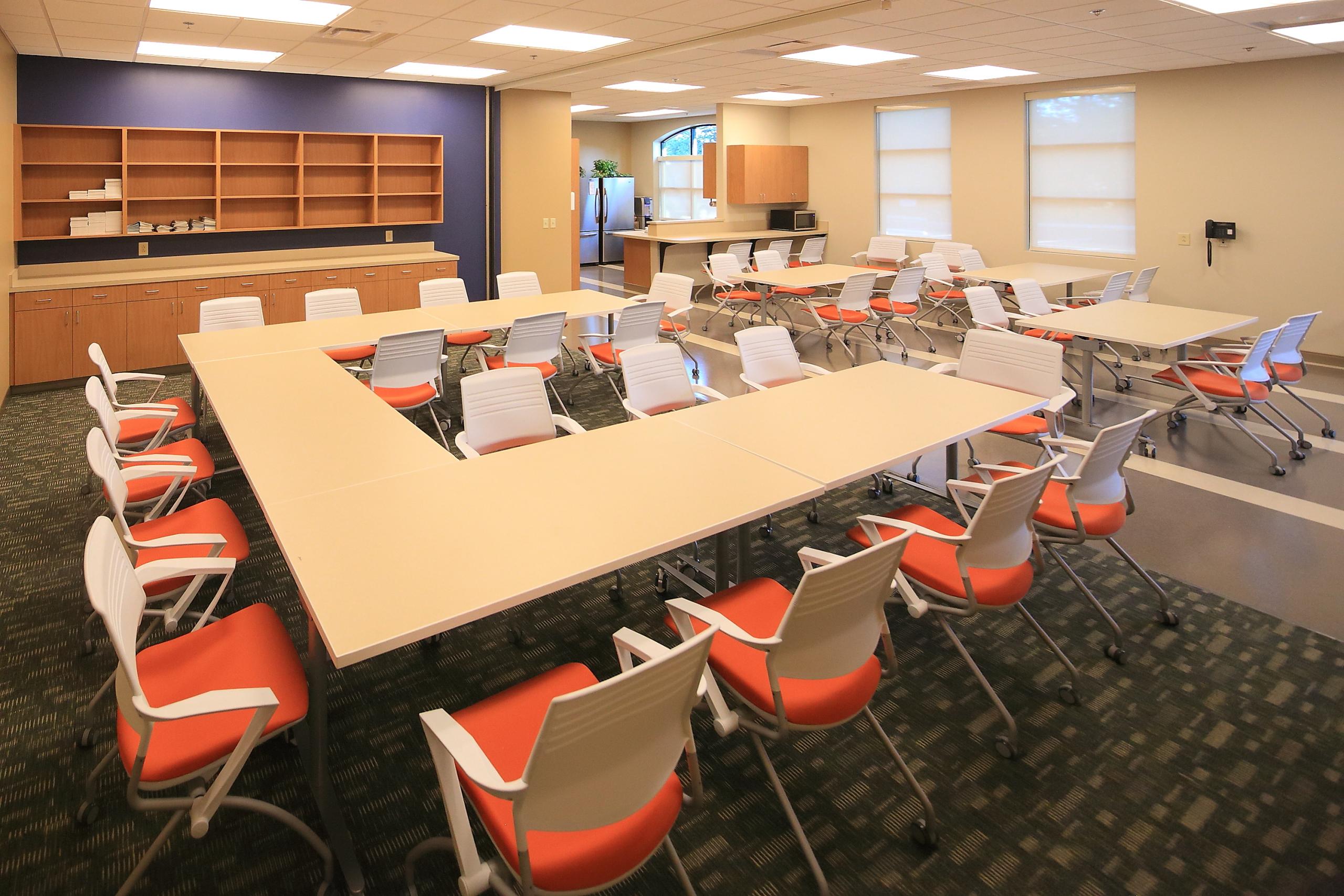 AU of NC Business Interiors