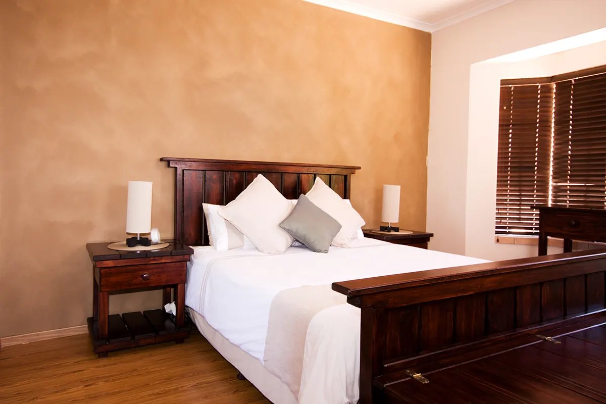 » What Is A Footboard? Types, Benefits & More