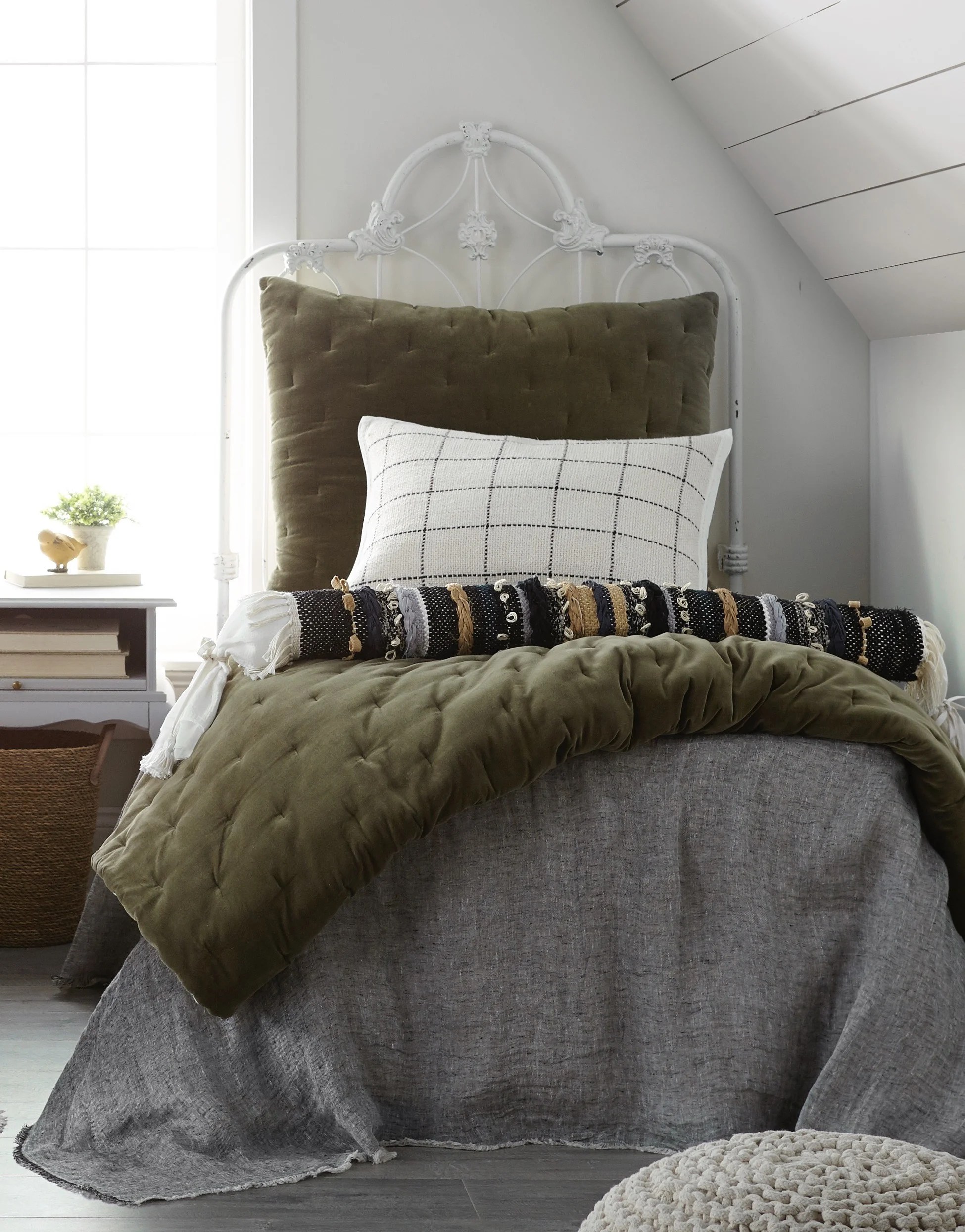 ROAN QUILT, LAUREL Amity Home