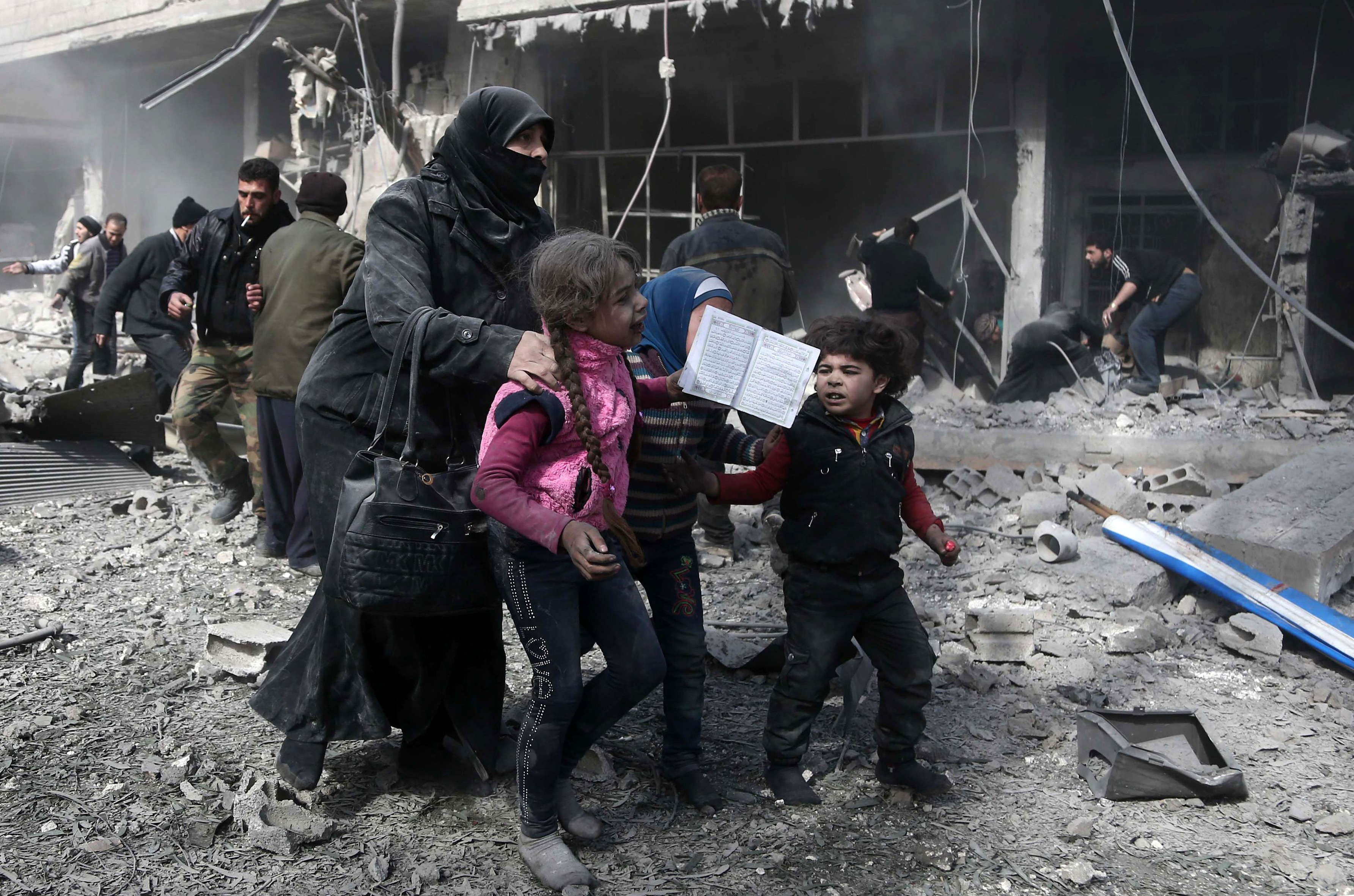 Les frappes doivent limiter les dommages causés aux civils en Syrie
