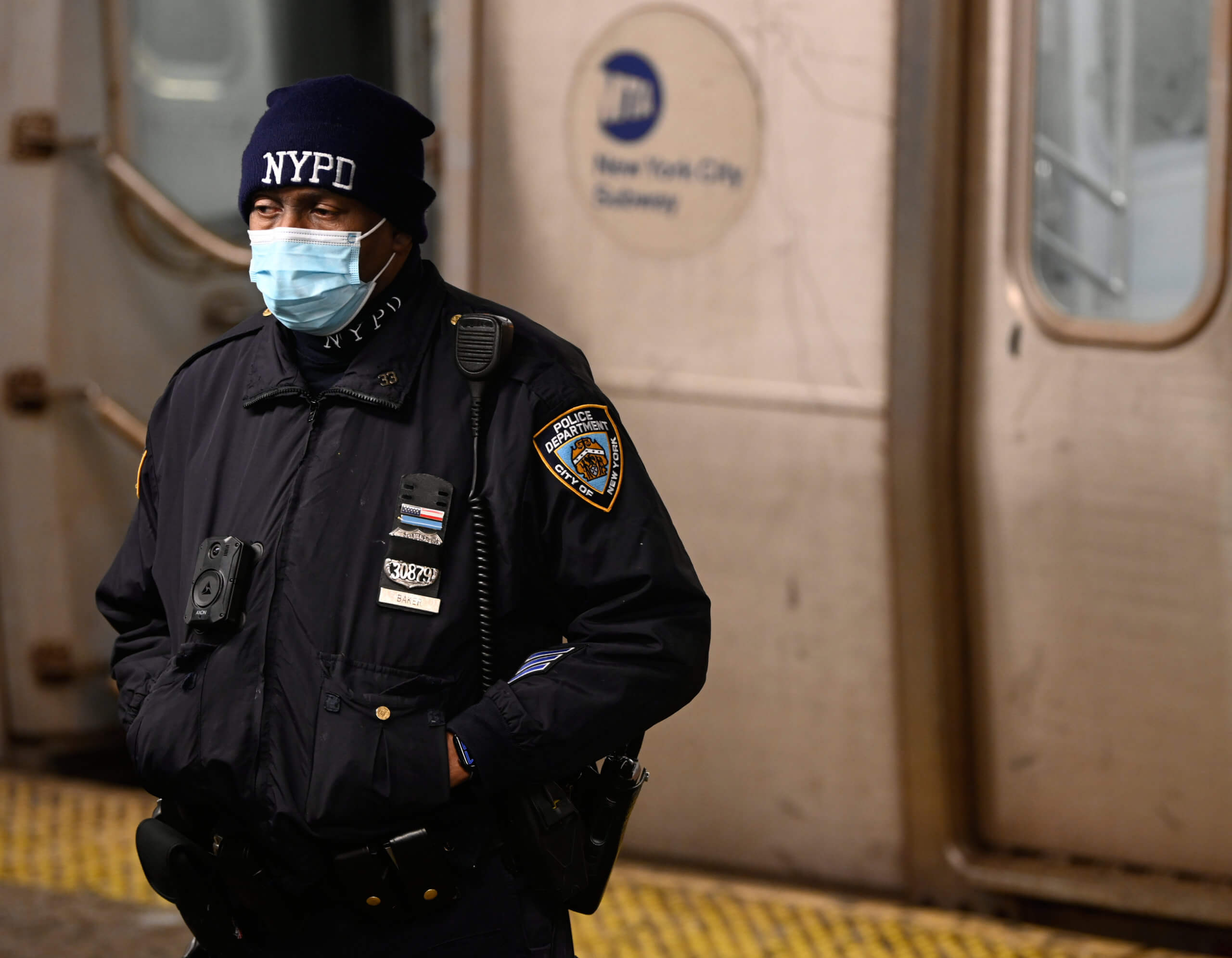 Subway shooting at L train station in Brooklyn leaves man critically