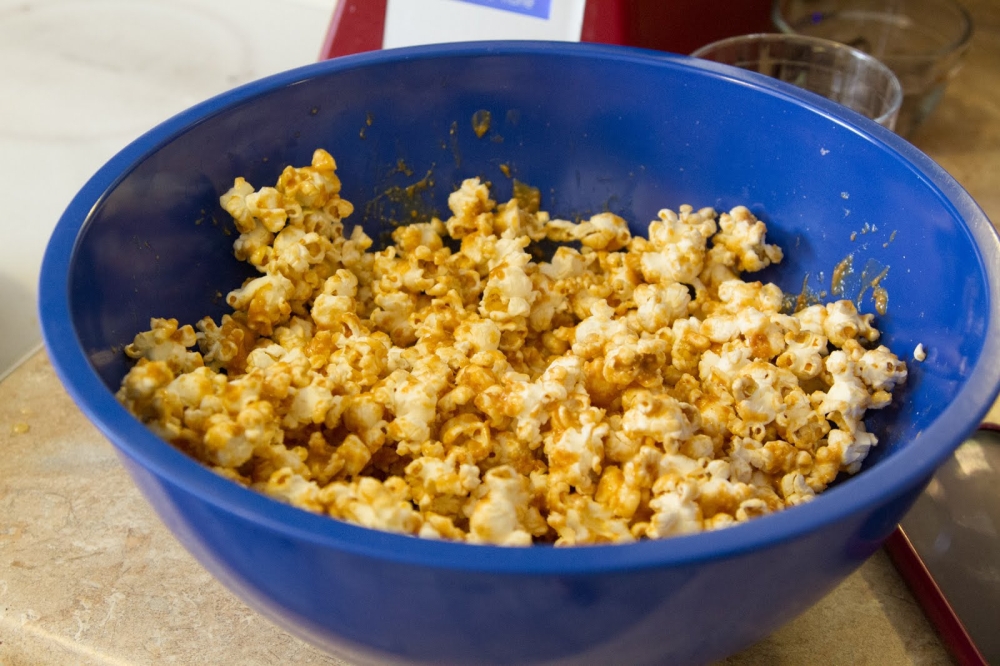 Peanut Butter Popcorn Munch Christmas in July A Mom's Take