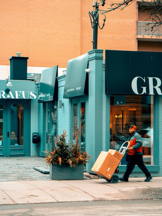 How Parcel Delivery Apps Have Evolved To Meet Customer