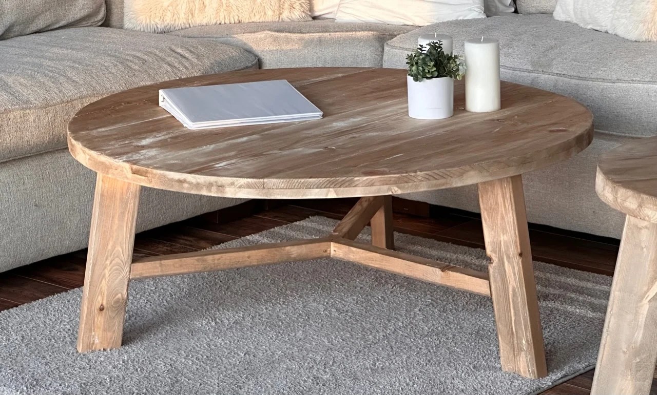 Rustic Farmhouse Round Coffee Table Ana White