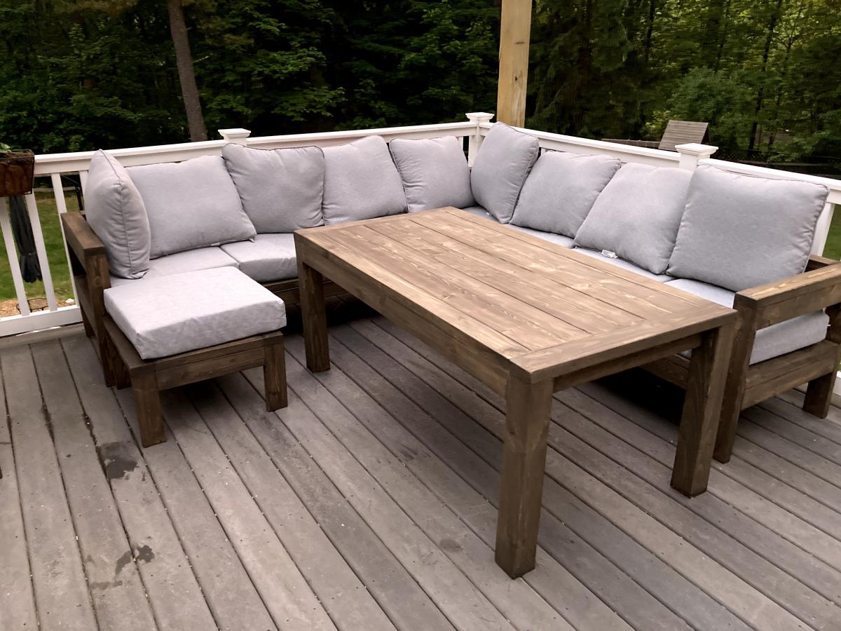 2x4 Outdoor Sectional with Matching Ottomans, Chairs & Table Ana White