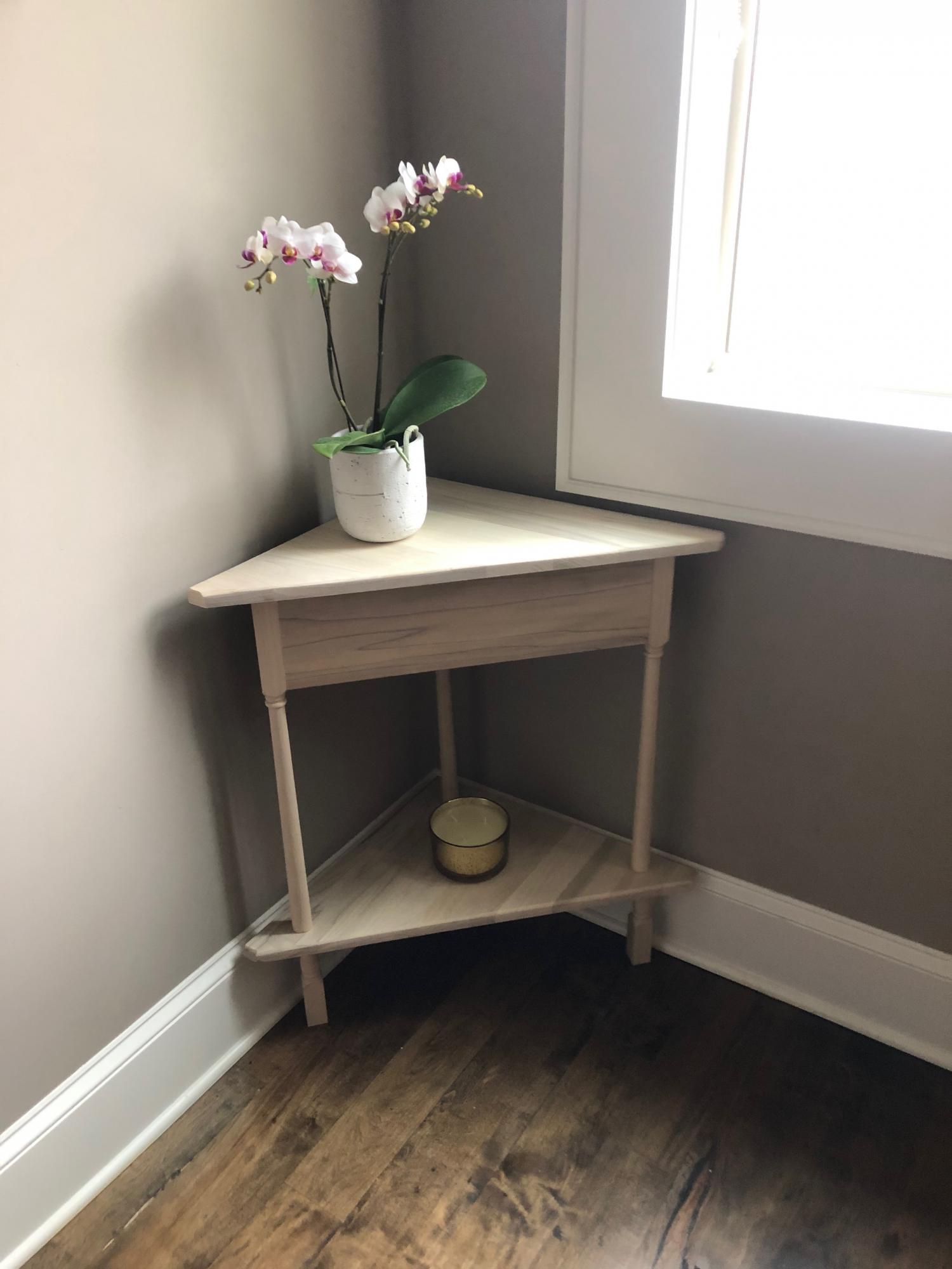 Corner Table for stair landing Ana White
