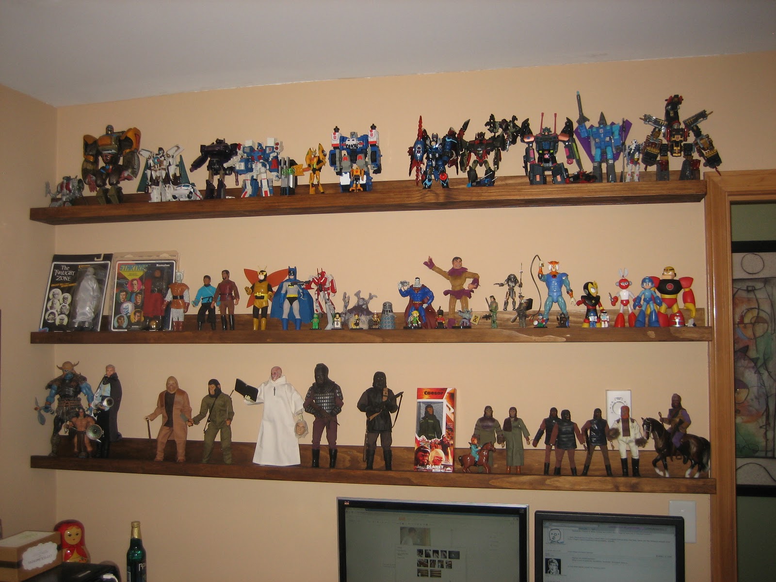 Fun Shelves for Toy Collector Ana White