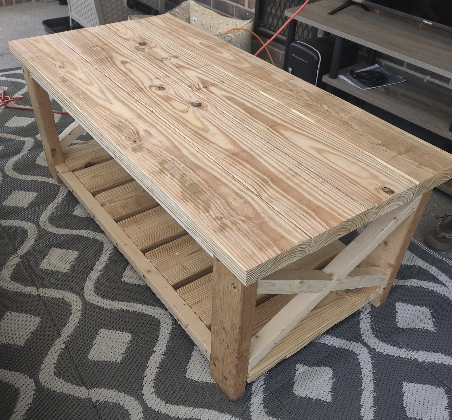 Beginner Farm coffee table Ana White