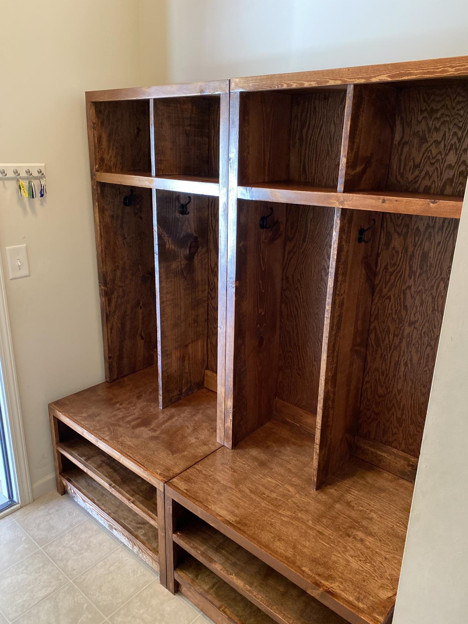 Braden Bench and Hutch Ana White