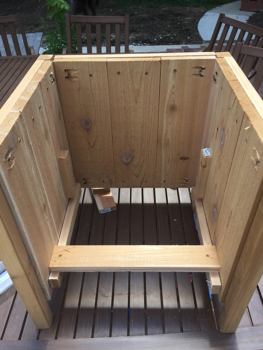 Ana White Cedar Planter Outdoor Speakers DIY Projects